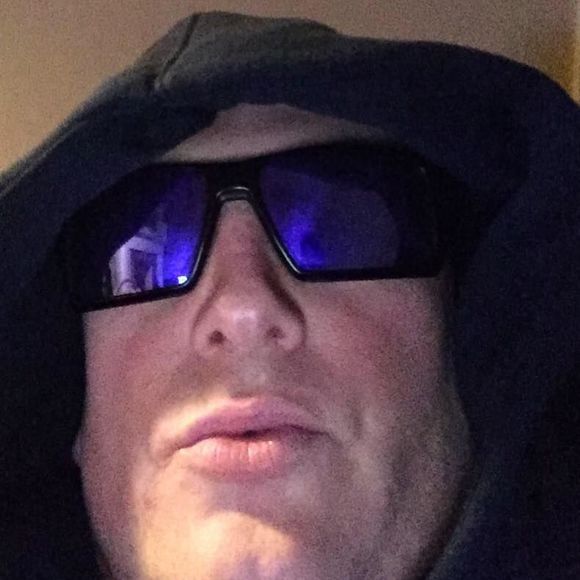 Meet your Posher, Fred - Picture 1 of 1